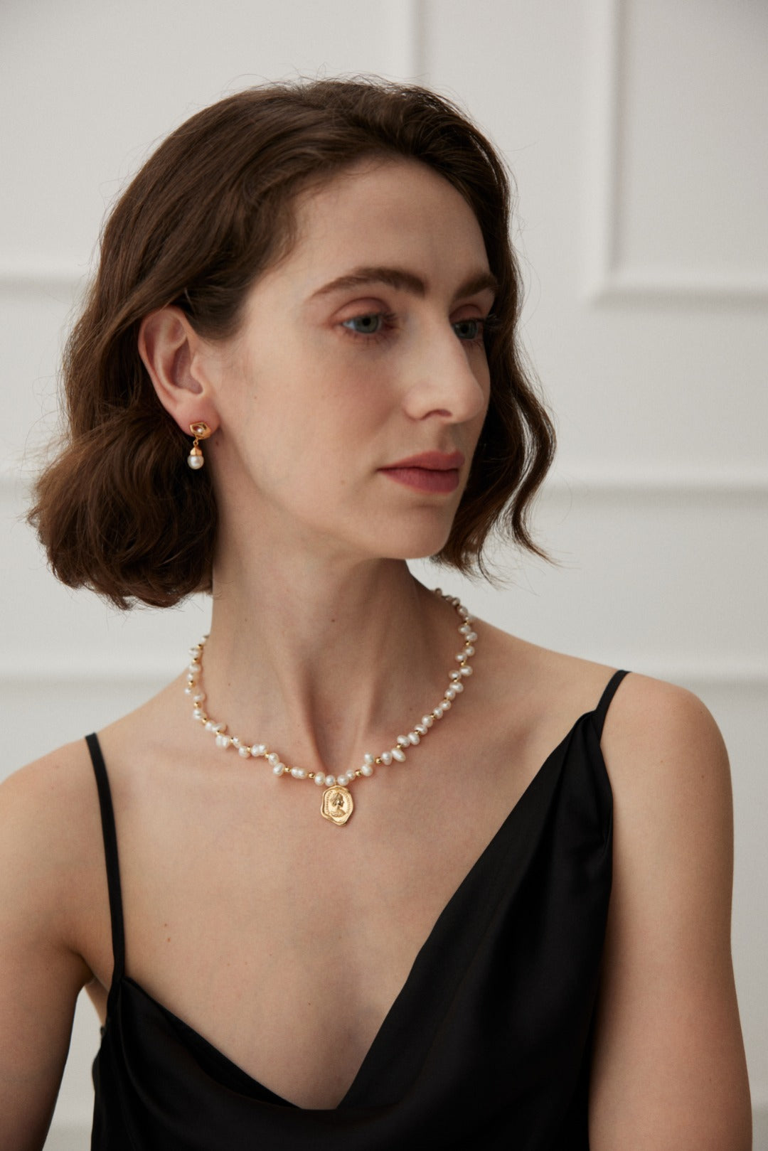 Queen's Head Pearl Necklace