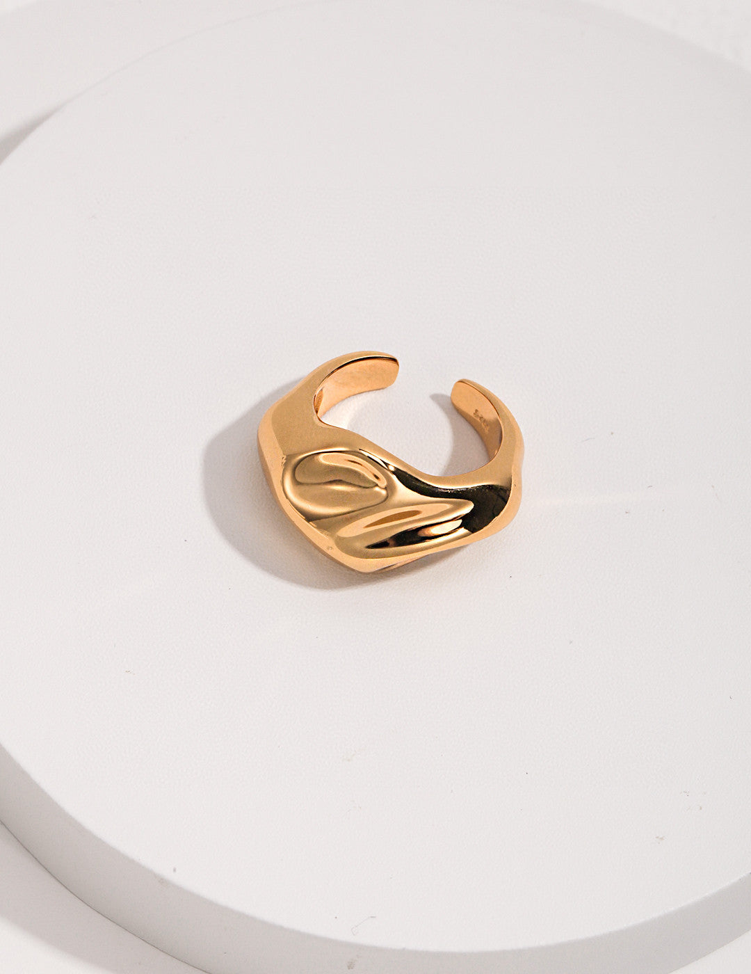 14K Gold Goddess Venus Ring